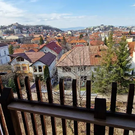 Apartment Floor With Great View *